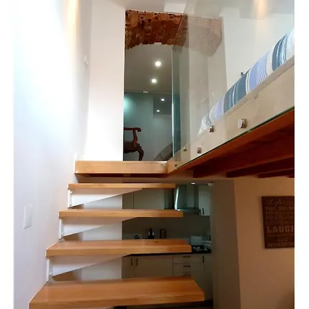 Apartment Dreaming - Trigueiros *